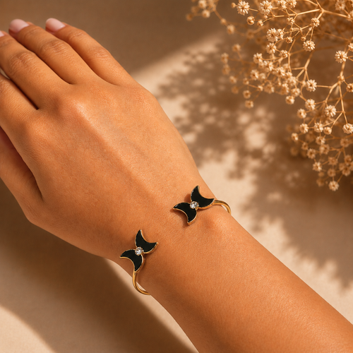 Grace Bow Minimalistic Bracelet